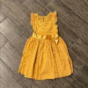 Little Girl’s Dress
